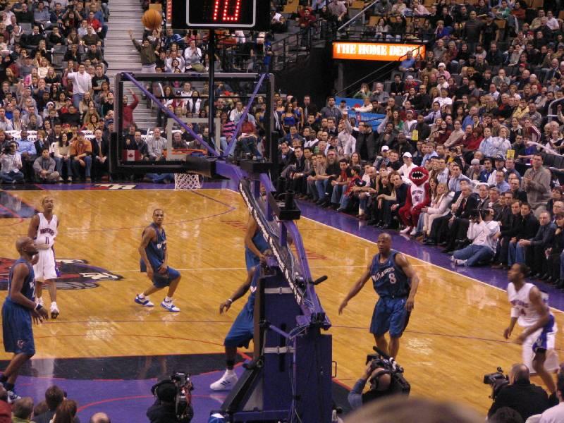 Raptors - 02.04.2005 353.jpg